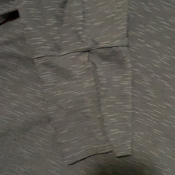 Calvin Klein 3/4 sleeve performance fit top - Picture 4 of 4